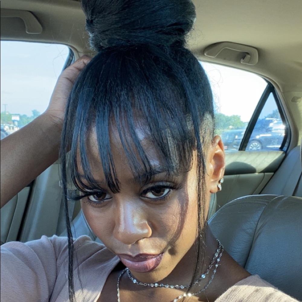 Meet your Posher, Madison